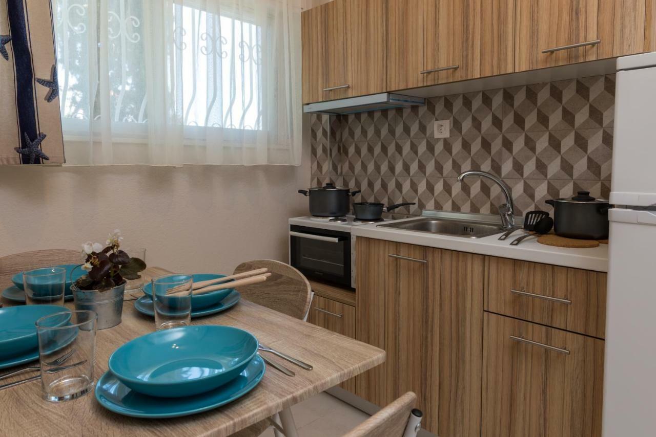 Georgalas Rest Apartments Nea Kallikrateia Eksteriør billede