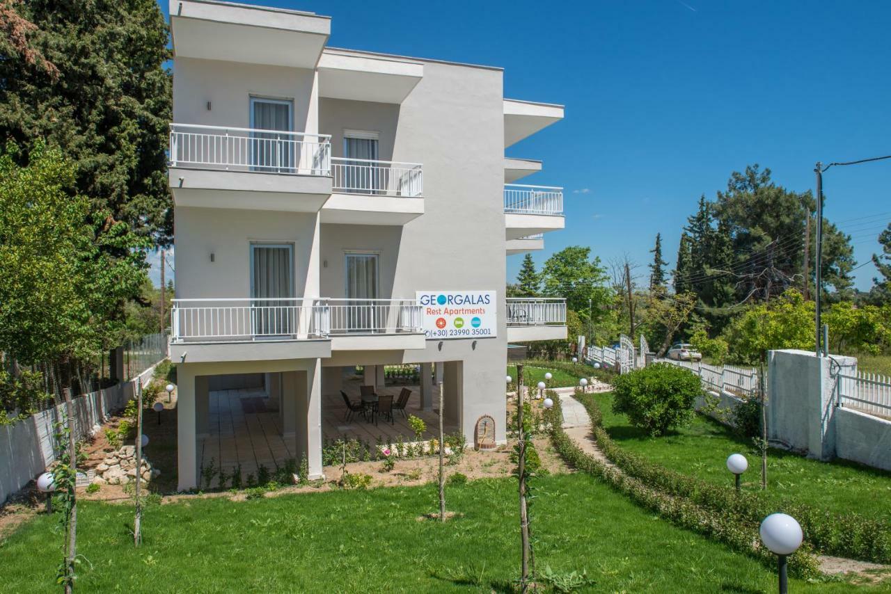 Georgalas Rest Apartments Nea Kallikrateia Eksteriør billede
